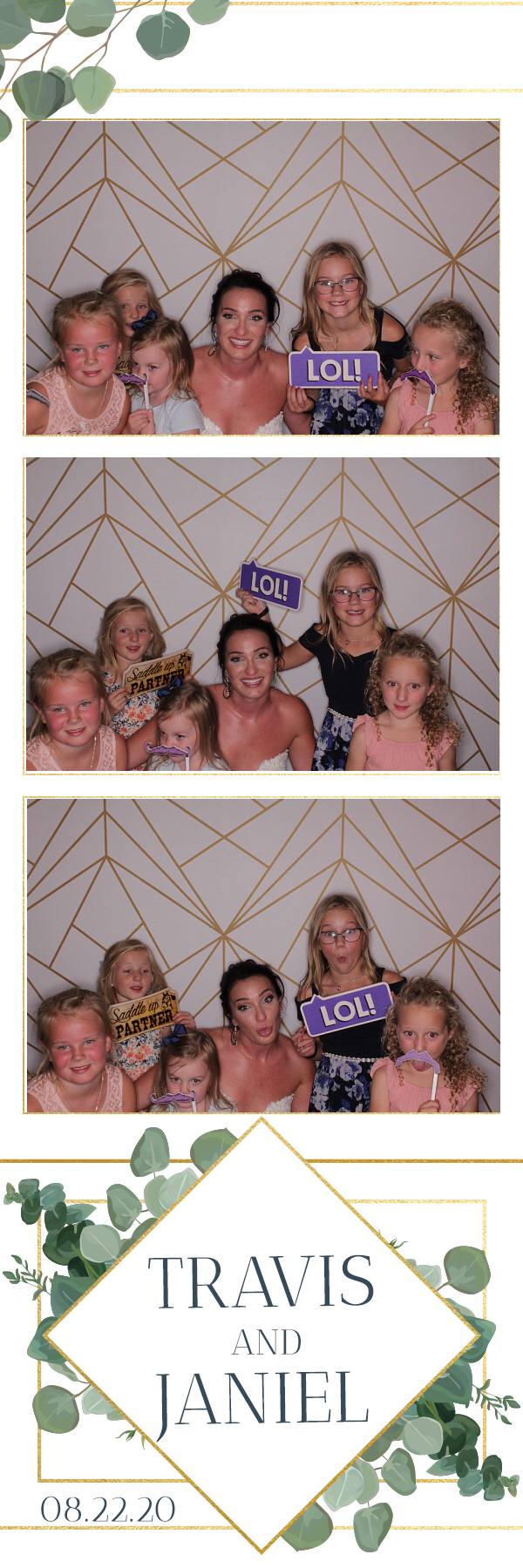 Jacquie & Dennis’ Wedding | View more photos from the event at gallery.photoboothbillings.com/u/PhotoBoothBillings/Jacquie-Dennis’-Wedding-0